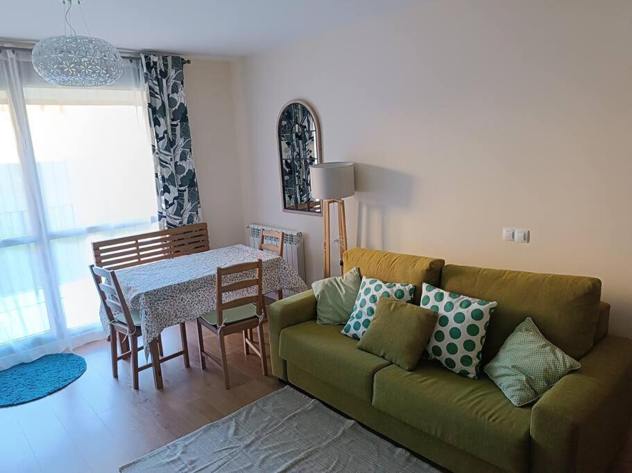 Amplio Apartamento En Sabinanigo - Las Margas Pirineo Aragones Eksteriør billede